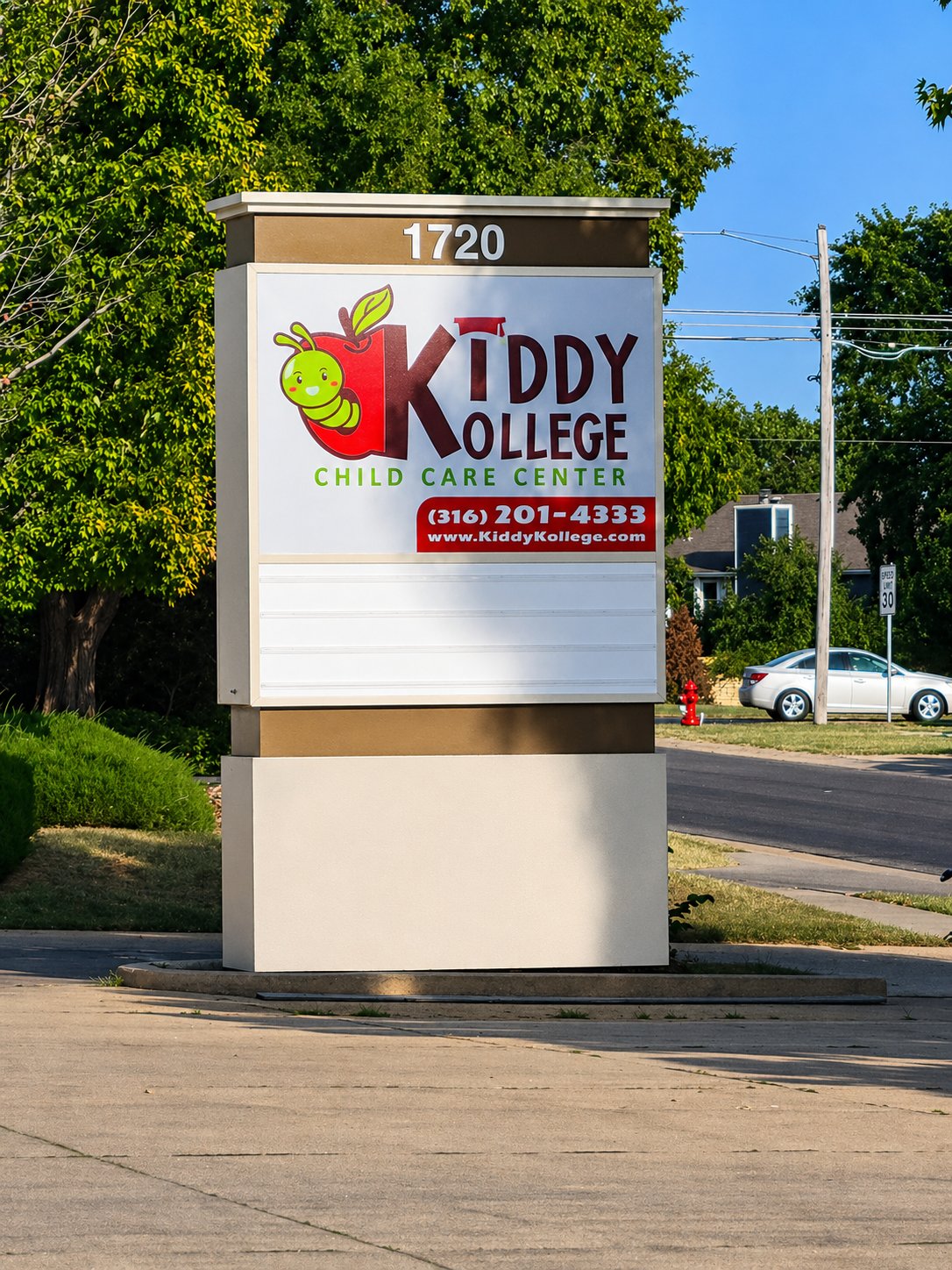 Kiddy Kollege exterior signage